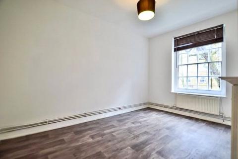 2 bedroom apartment to rent, Bishops Way, London, E2