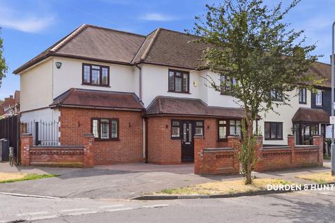 Waltham Road, Woodford Green, IG8