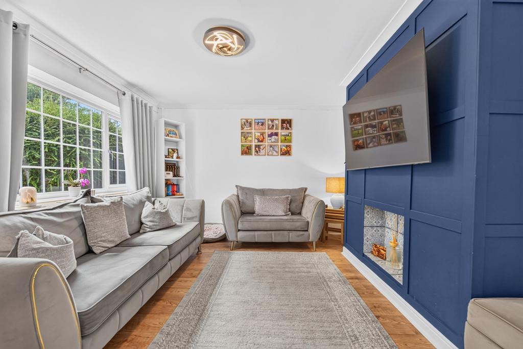 House in Cardiff, Llanrumney - More