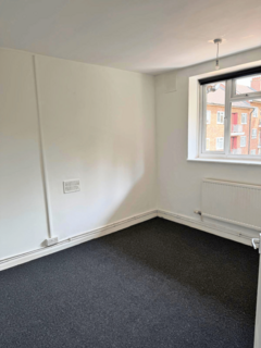 1 bedroom flat to rent, Lakeview Road, London SE27