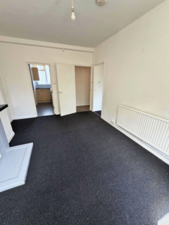 1 bedroom flat to rent, Lakeview Road, London SE27