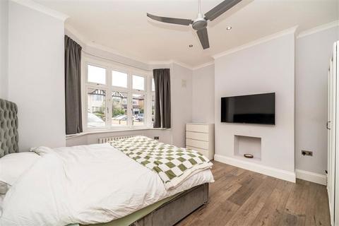 5 bedroom semi-detached house for sale, Guibal Road, London SE12