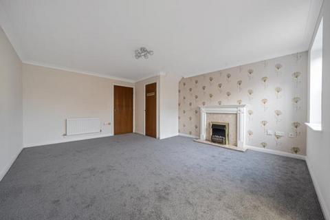 3 bedroom terraced house to rent, Grebe Road, Bicester, OX26