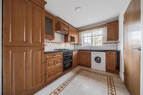 3 bedroom terraced house to rent, Grebe Road, Bicester, OX26