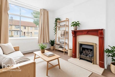 3 bedroom terraced house to rent, Billet Road, London