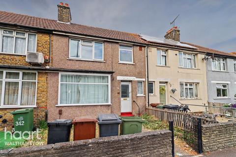 3 bedroom terraced house to rent, Billet Road, London