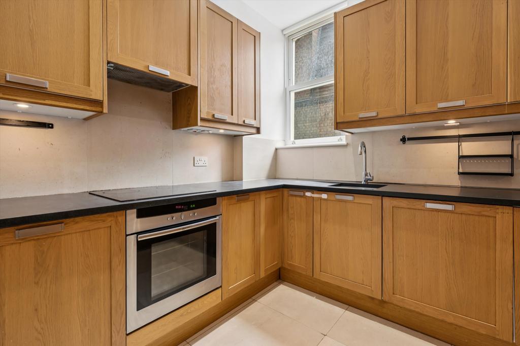 Apartment in Marylebone - View 5