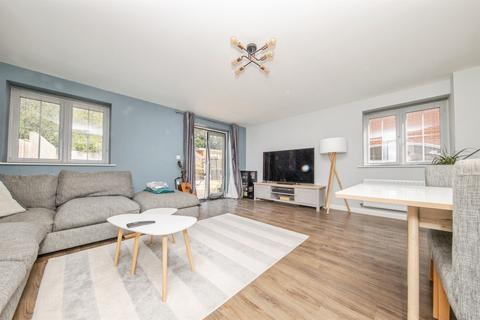4 bedroom semi-detached house for sale, Ivan Blatny Close, IPSWICH