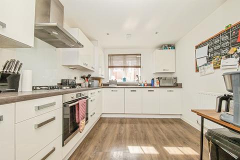 4 bedroom semi-detached house for sale, Ivan Blatny Close, IPSWICH