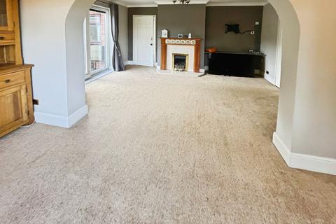 2 bedroom detached bungalow for sale, Pear Tree Avenue, Newhall, DE11