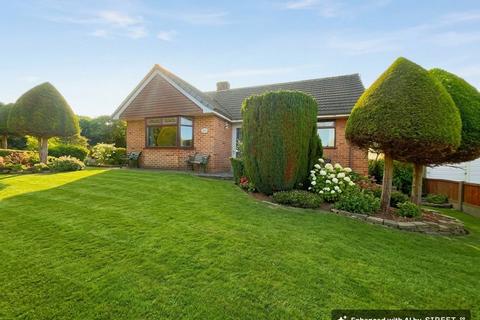 2 bedroom detached bungalow for sale, Pear Tree Avenue, Newhall, DE11