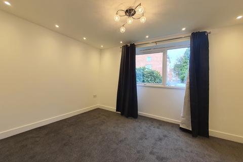 1 bedroom flat to rent, Trotwood, Chigwell IG7