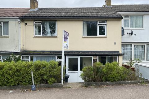 4 bedroom house to rent, Bishops Rise, Hatfield