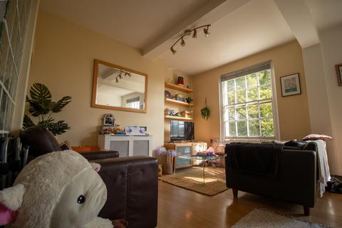 1 bedroom flat for sale, Westgate Street, Cardiff CF10