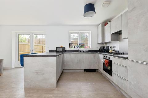3 bedroom semi-detached house for sale, Snapdragon Close, ATTLEBOROUGH