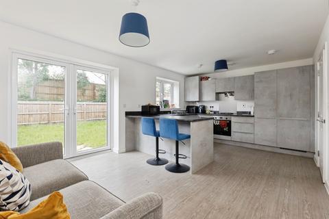 3 bedroom semi-detached house for sale, Snapdragon Close, ATTLEBOROUGH