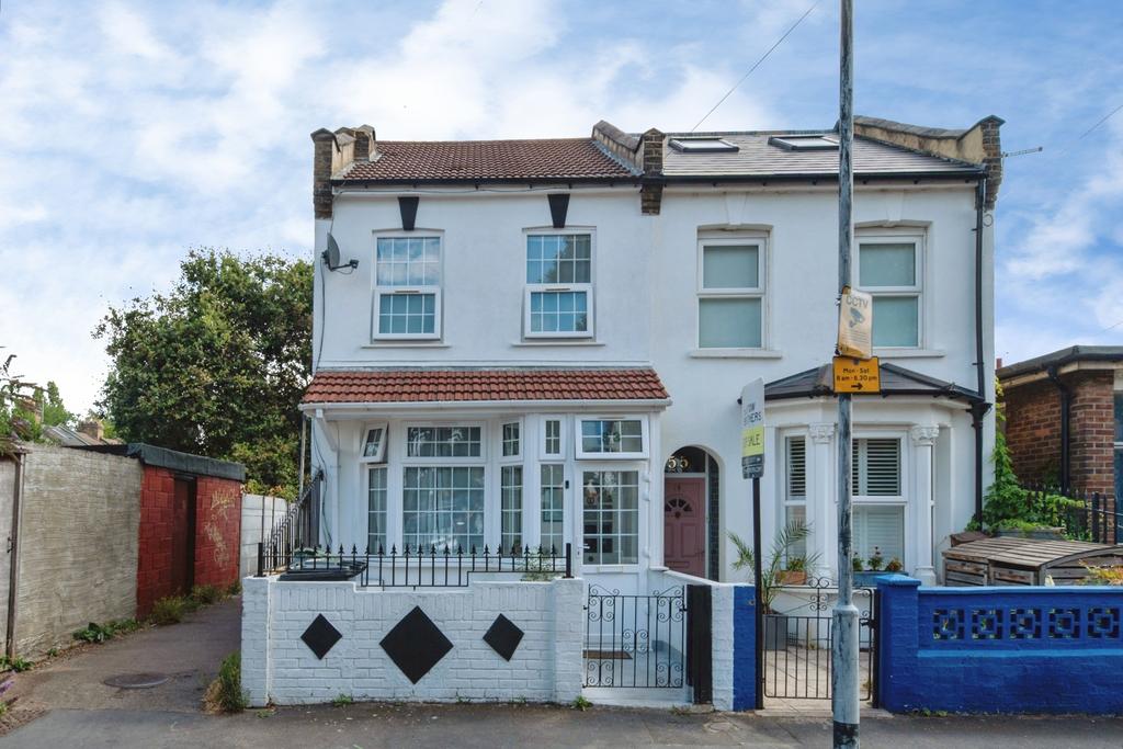 Farmer Road, Leyton, E10, Leyton