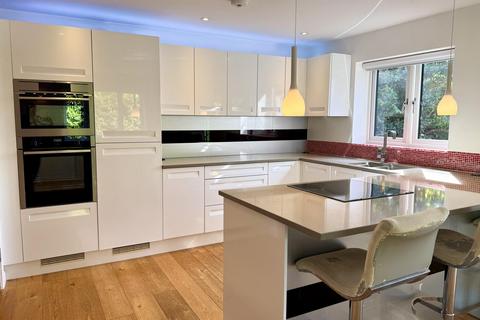 2 bedroom end of terrace house for sale, Manleys Hill, Storrington, RH20