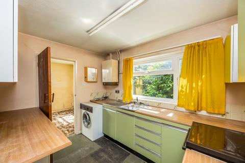 undefined, Swindon Road, Horsham, RH12
