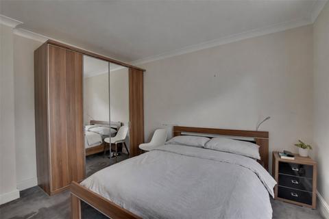 1 bedroom apartment for sale, Sutherland House, Royal Herbert Pavillions, Shooters Hill, London, SE18