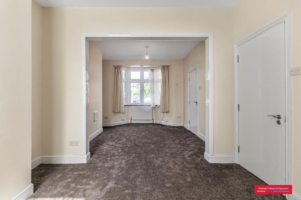 House in London - View 2