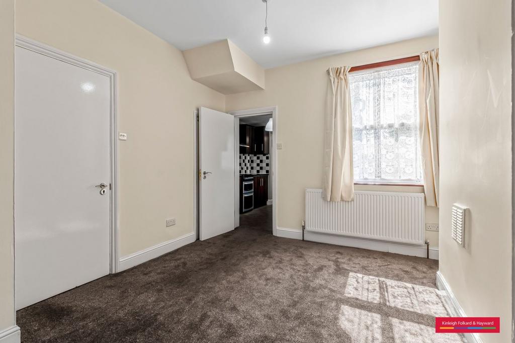 House in London - View 5