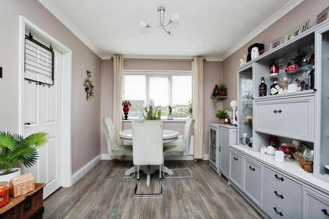 3 bedroom semi-detached house for sale, Rainborough Road, Wath-upon-Dearne, Rotherham, S63