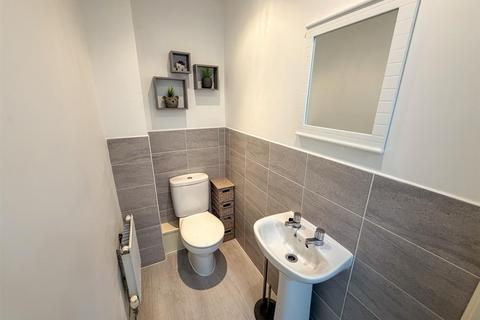 3 bedroom semi-detached house for sale, Clos Lowri, Hope, Wrexham