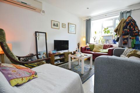 undefined, Nile Close, London