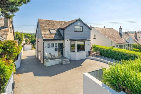4 bedroom detached house for sale, Baildon Road, Baildon, West Yorkshire, BD17