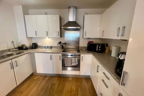 1 bedroom apartment to rent, Quayside, Bute Crescent, Cardiff