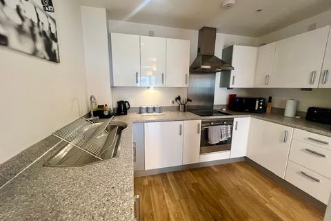 1 bedroom apartment to rent, Quayside, Bute Crescent, Cardiff
