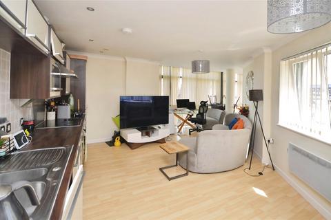 2 bedroom apartment to rent, Wells Crescent, Marconi Plaza, Chelmsford, Essex, CM1
