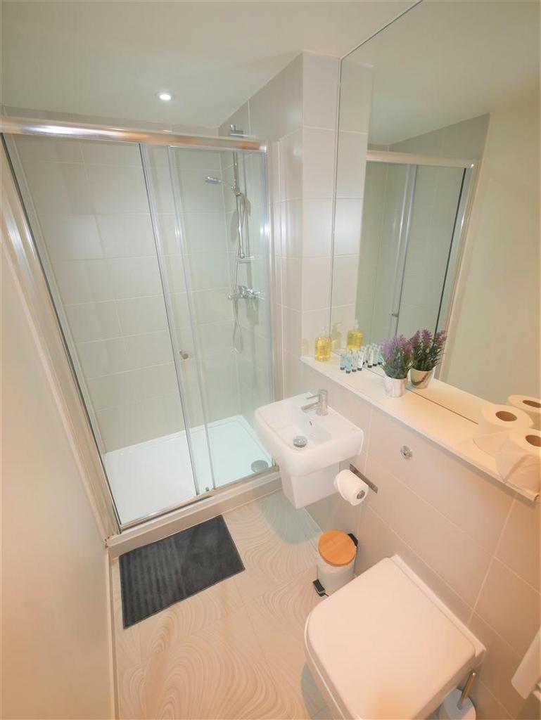 Apartment in Bournemouth, Lansdowne - View 4