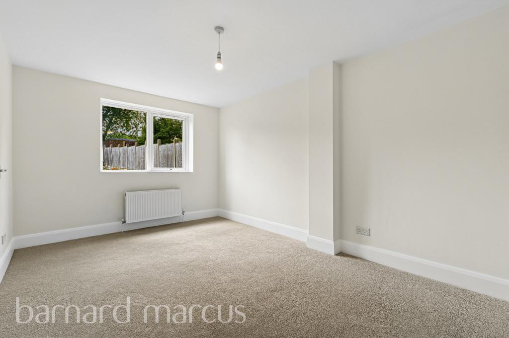 House in BARNET - View 5