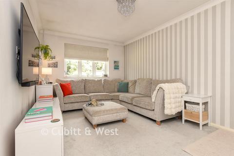 2 bedroom semi-detached bungalow for sale, Maurice Avenue, Caterham CR3
