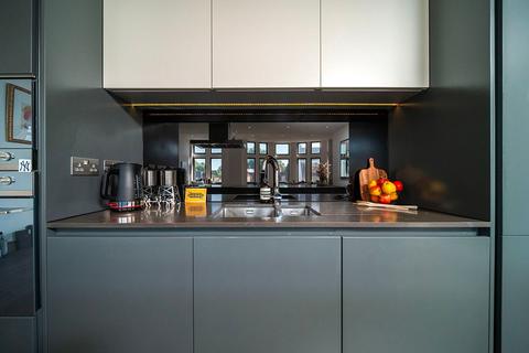2 bedroom apartment for sale, Hanway Street, London, W1T