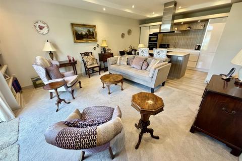2 bedroom apartment for sale, St. Pauls Lock, Mirfield