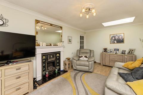 2 bedroom detached bungalow for sale, Crabtree Drive, Great Houghton, Barnsley