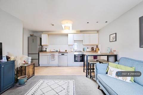 2 bedroom maisonette to rent, Chelsea Gardens, Bournemouth, BH8