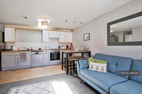 2 bedroom maisonette to rent, Chelsea Gardens, Bournemouth, BH8