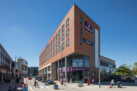 Retail property (high street) to rent, 20 High St Birmingham B31 2UQ