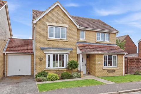 4 bedroom detached house for sale, Havengore Close, Great Wakering, Southend-on-Sea, Essex, SS3