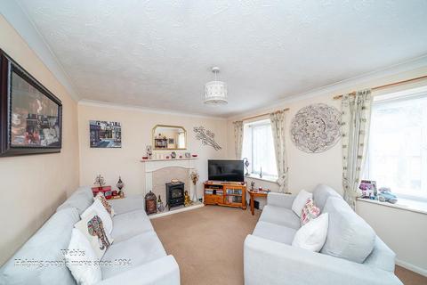 2 bedroom flat for sale, Stoney Croft, Cannock WS11