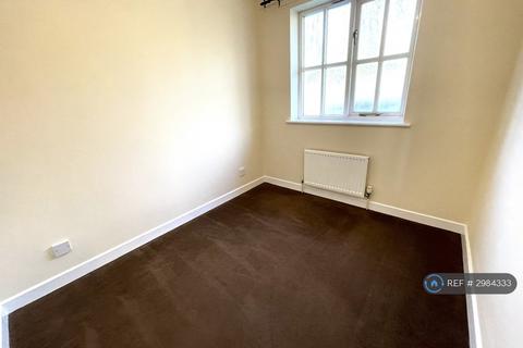 2 bedroom semi-detached house to rent, Magpie Way, Telford, TF4