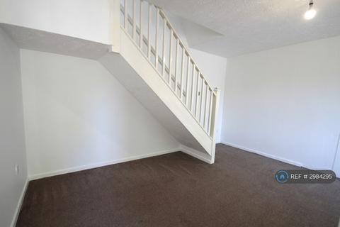 2 bedroom terraced house to rent, Orient Court, Telford, TF7