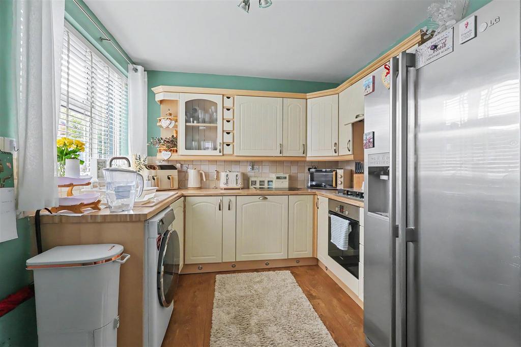 House in Nottingham, Daybrook - View 4