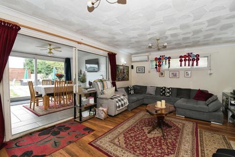 3 bedroom detached house for sale, Hawthorn Hill, Dogdyke, LINCOLN