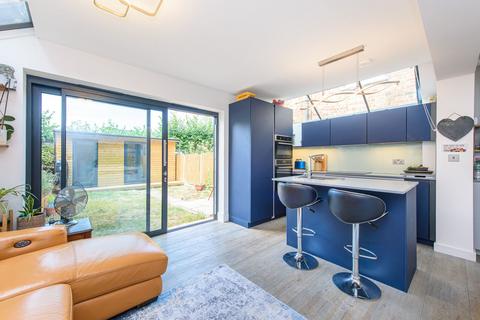 Grange Avenue, Woodside Park, London, N12