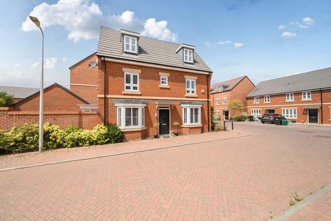 Fairstone, Newbury, RG14